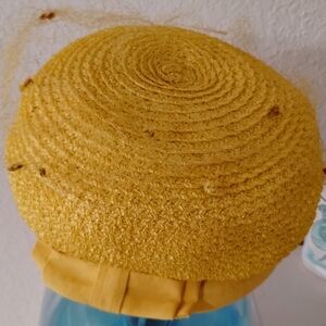 Vintage EVA MAE Yellow Woven Hat w/Netting & Bow.